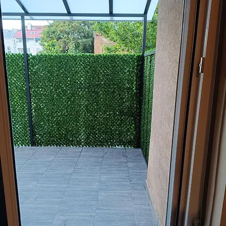 Mila's Zvezdara Apartment *